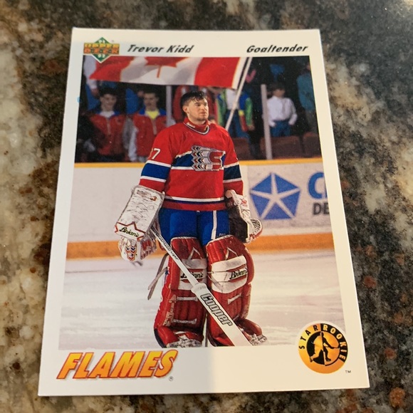 Calgary flames -19 upper deck new hockey cards. Plus 4 score cards 89/90. - Picture 10 of 10